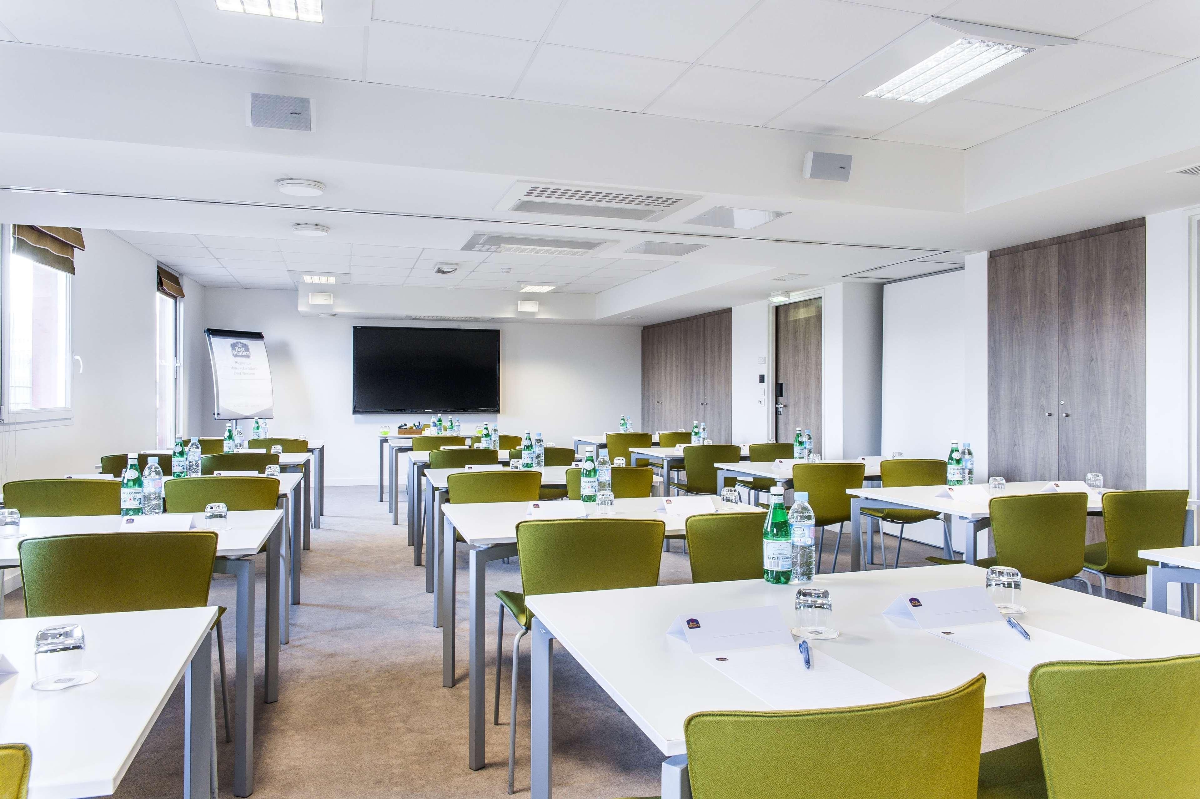 Best Western Plus Paris Velizy Exterior foto
