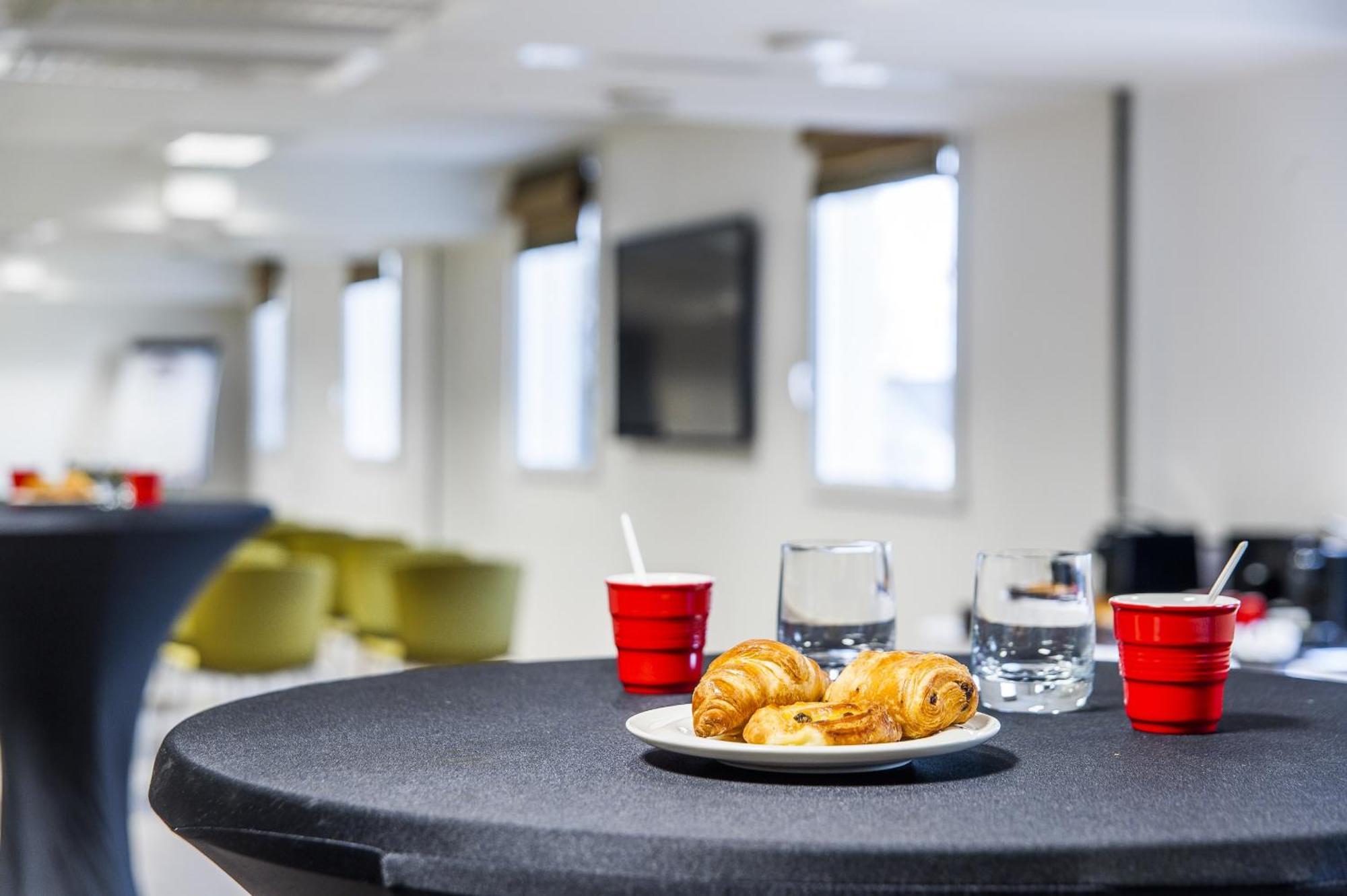 Best Western Plus Paris Velizy Exterior foto