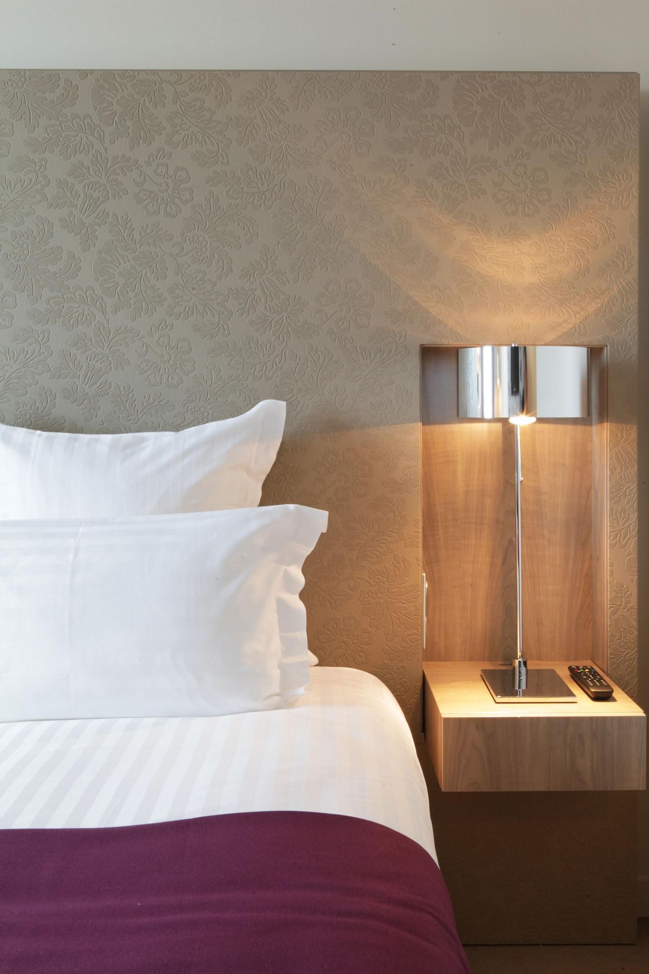Best Western Plus Paris Velizy Exterior foto